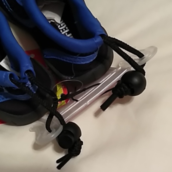 Kids Safety Grip Shoes 👣 - Picture 3 of 6